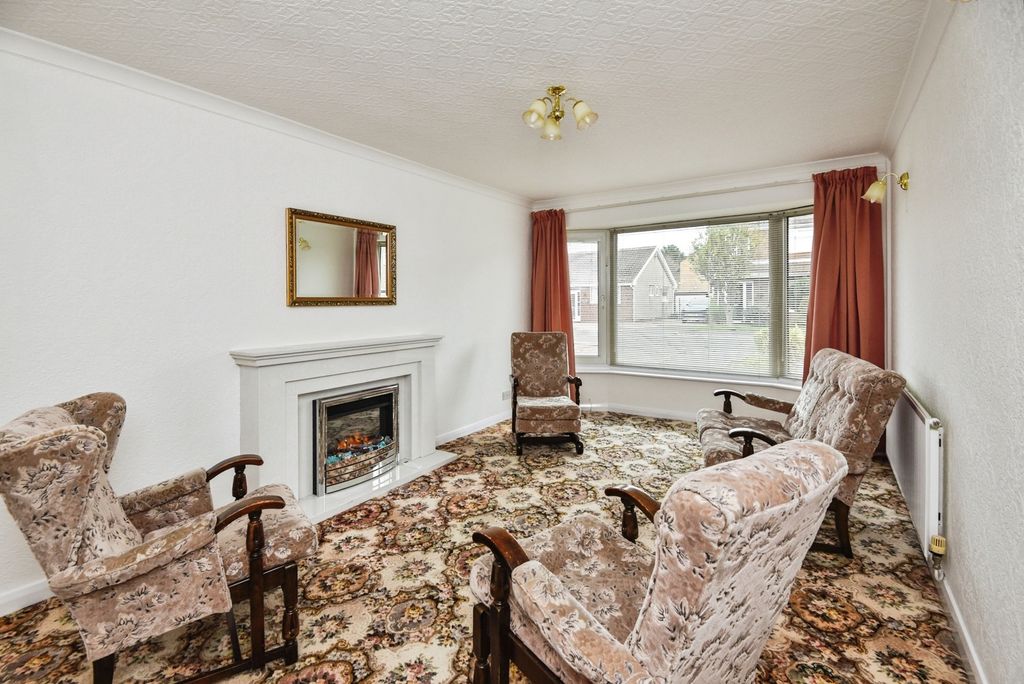 Property photo 3 of 20 Pbox-Img.Jpg