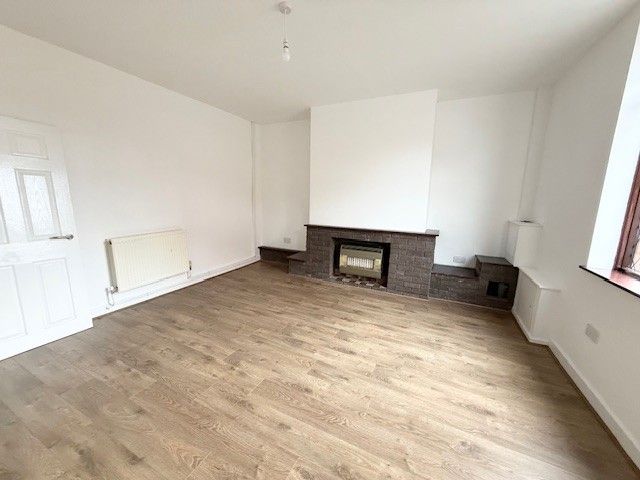 Property photo 2 of 12 Photo