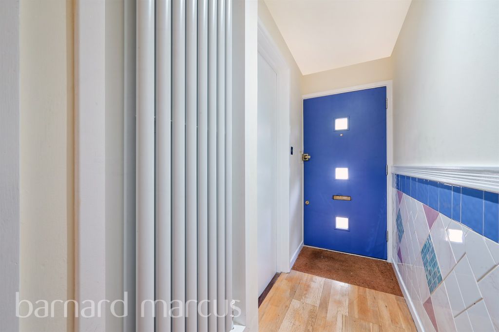 Property photo 2 of 28