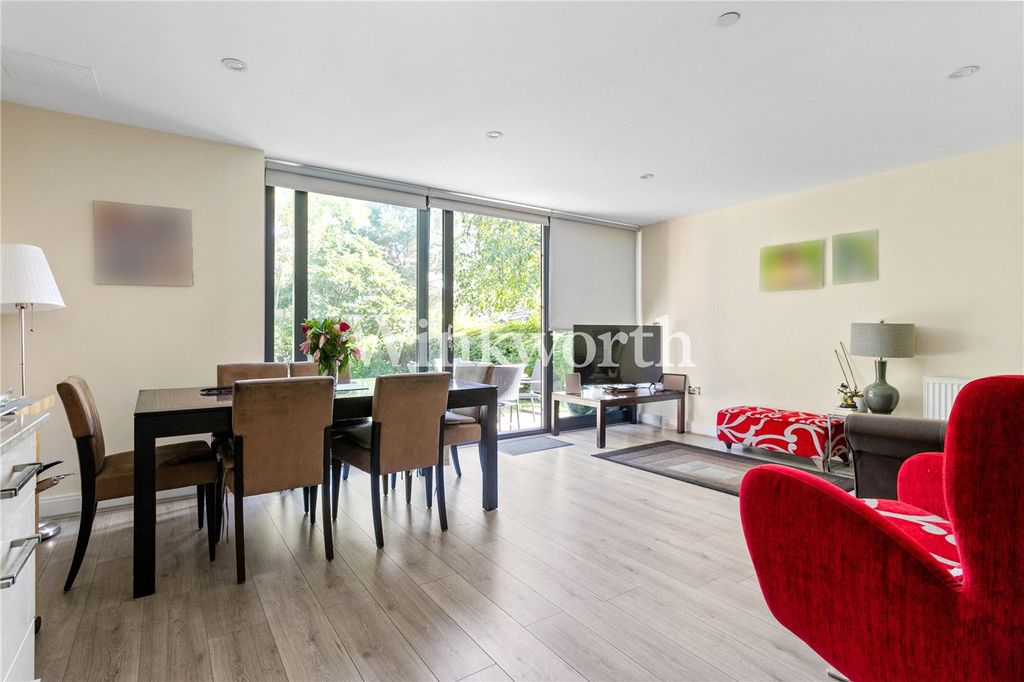 Property photo 2 of 12 Picture No. 01