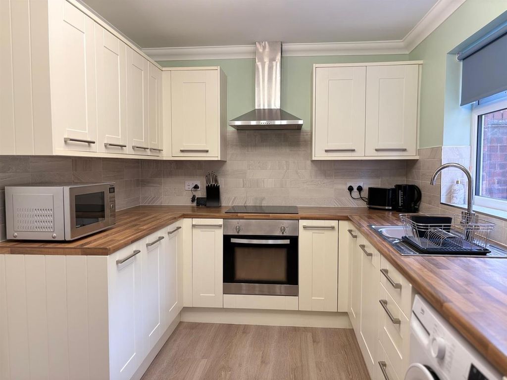 Property photo 3 of 21 B0176Fdc-7E53-4626-967E-A20De6111E54.Jpg