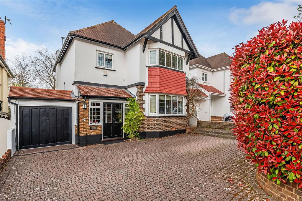 Property photo 1 of 28 54-Furzedown-Road-25.Jpg