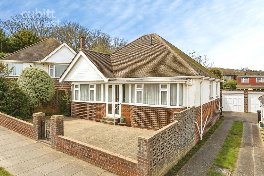 Property photo 1 of 13 External