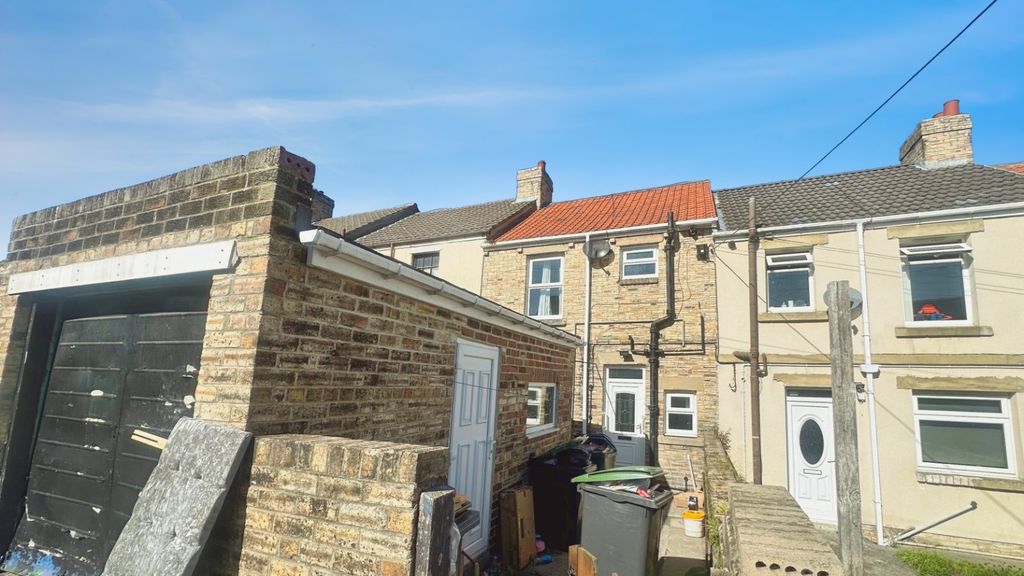 Property photo 1 of 14 External
