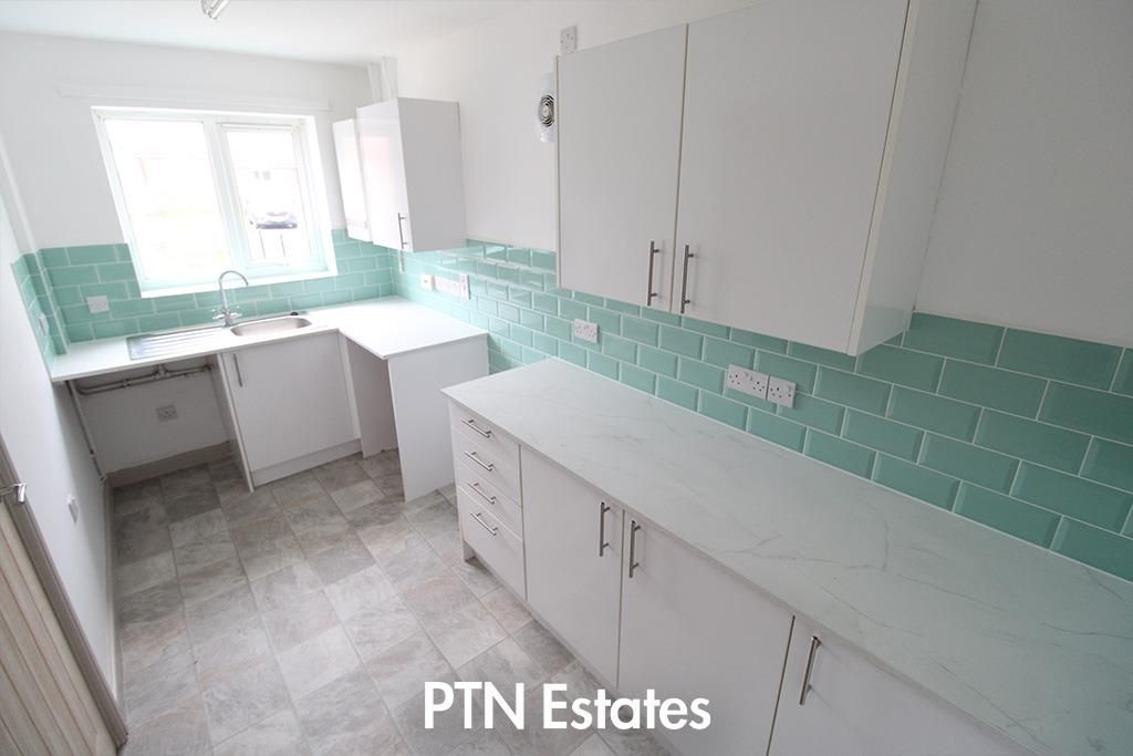 Property photo 2 of 10 Kitchen.Jpg