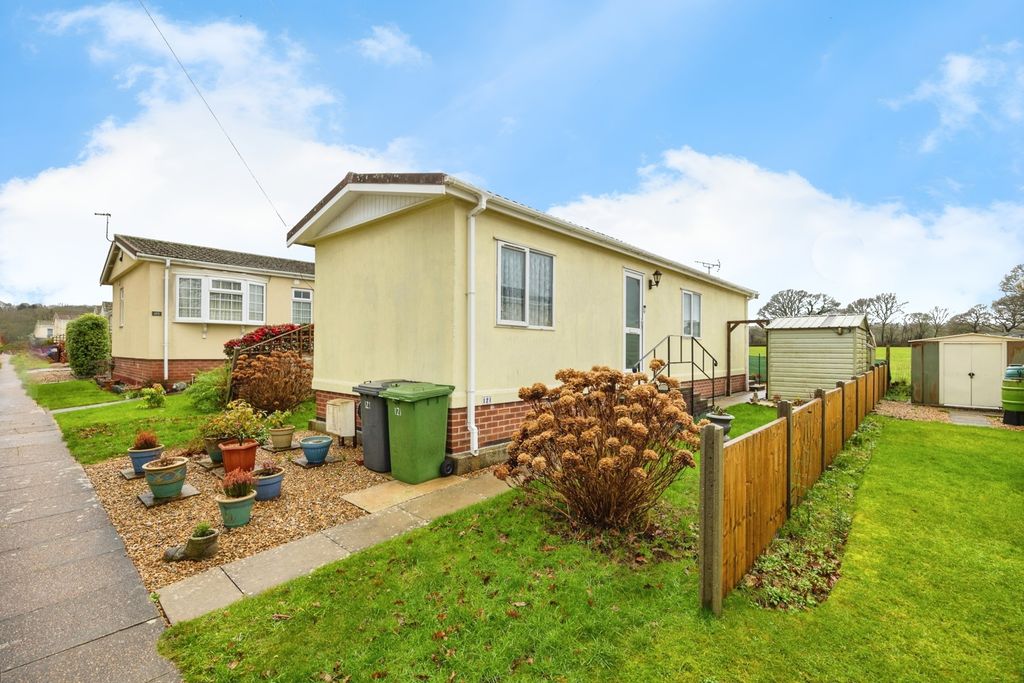 Property photo 1 of 17 Pbox-Img.Jpg