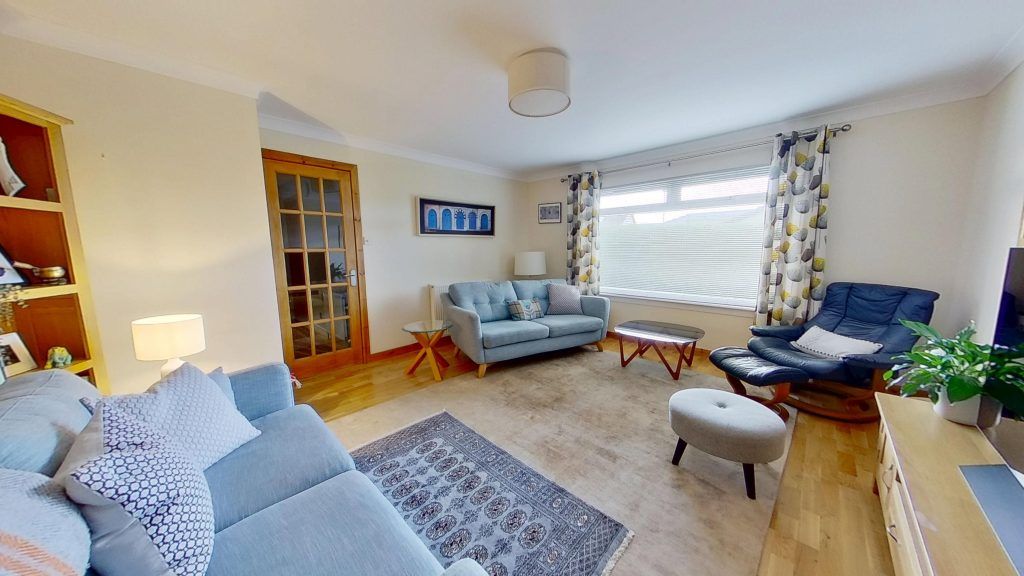 Property photo 2 of 37