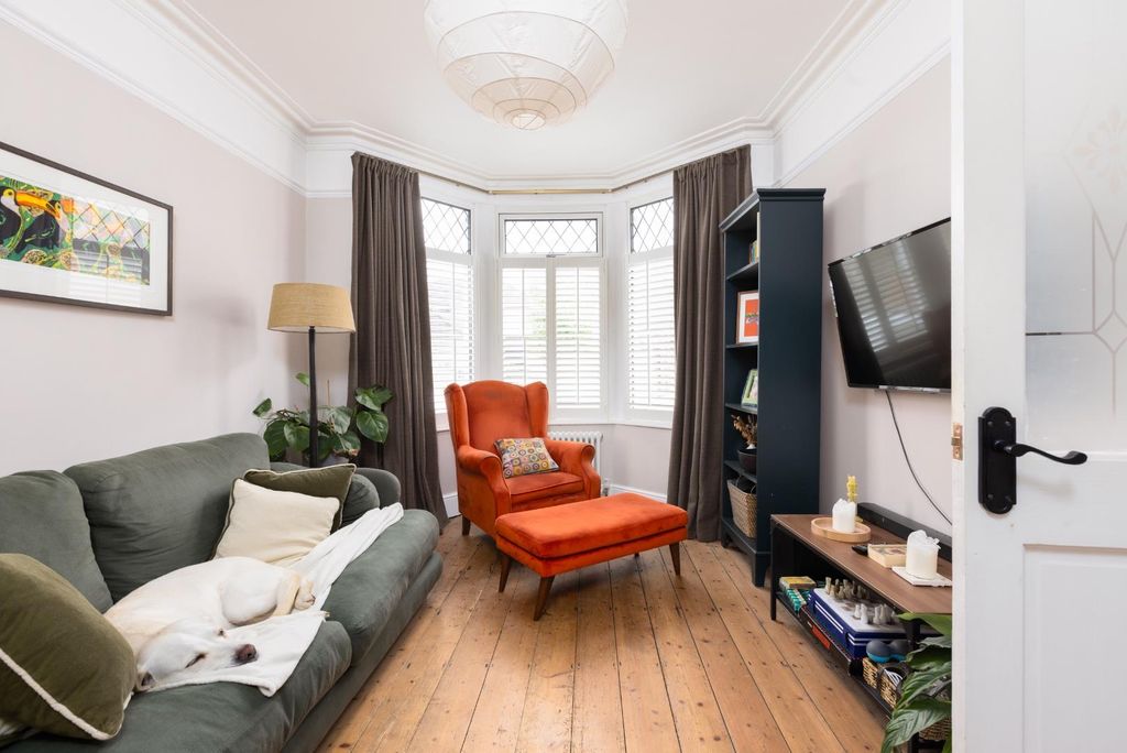 Property photo 1 of 37 1 Orchard Road, Bs5-28.Jpg