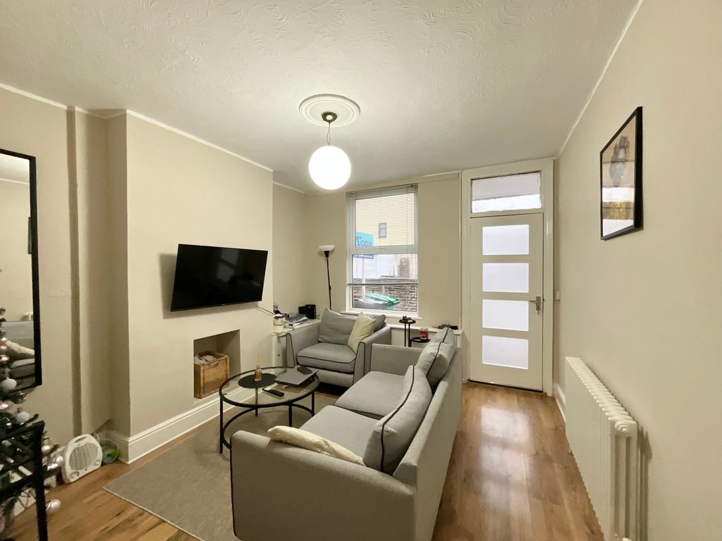 Property photo 3 of 12 Img_8921