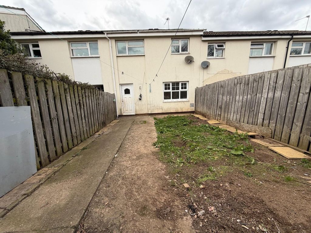 Property photo 2 of 8 Rear