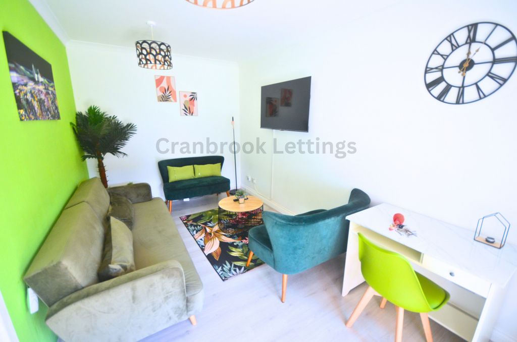 Property photo 3 of 16 Gallery