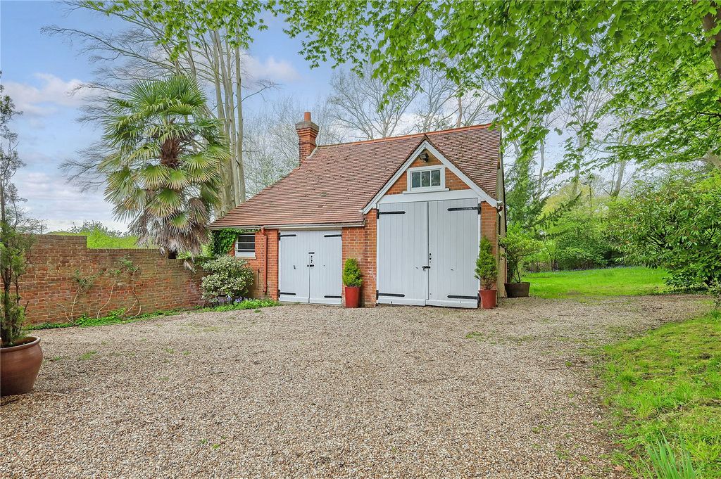 Property photo 2 of 20 Outbuilding