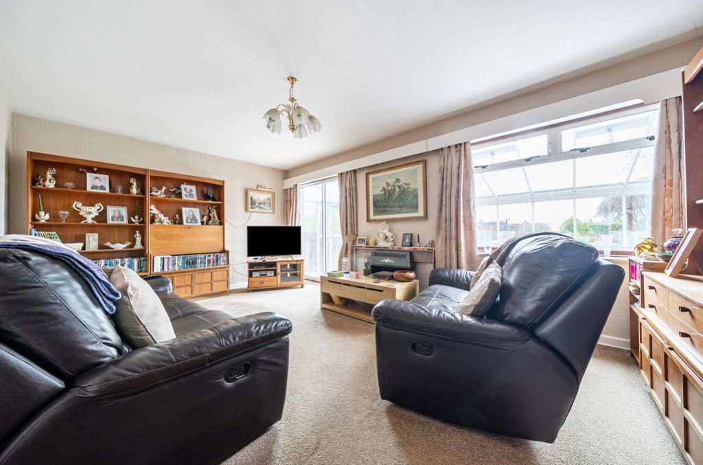 Property photo 2 of 25 1448104 (17)