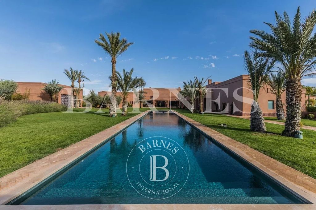 Property photo 1 of 37 Swimming Pool