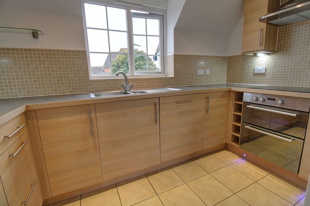 Property photo 3 of 10 B4