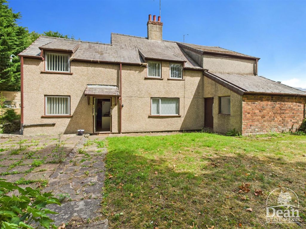 Property photo 1 of 21