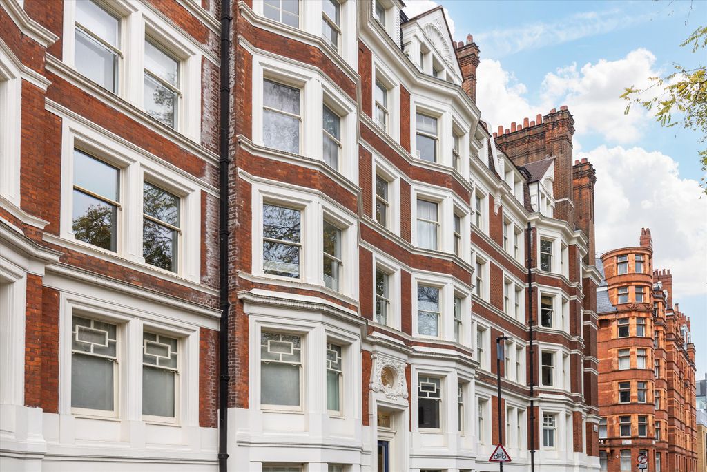 Property photo 2 of 14 Image