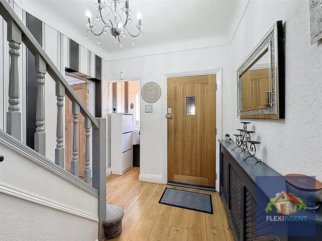 Property photo 2 of 40 4269273