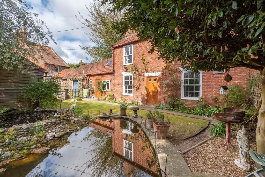 Property photo 2 of 15