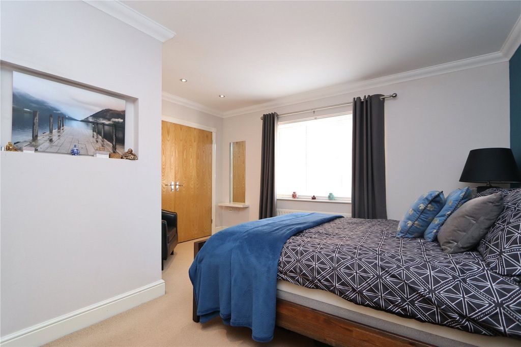 Property photo 2 of 16 Picture No. 05