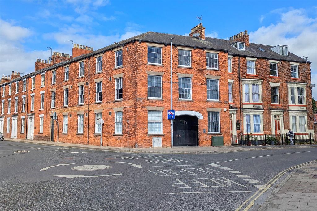 Property photo 1 of 12 Collison House