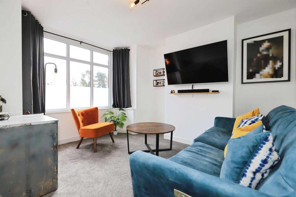 Property photo 2 of 20