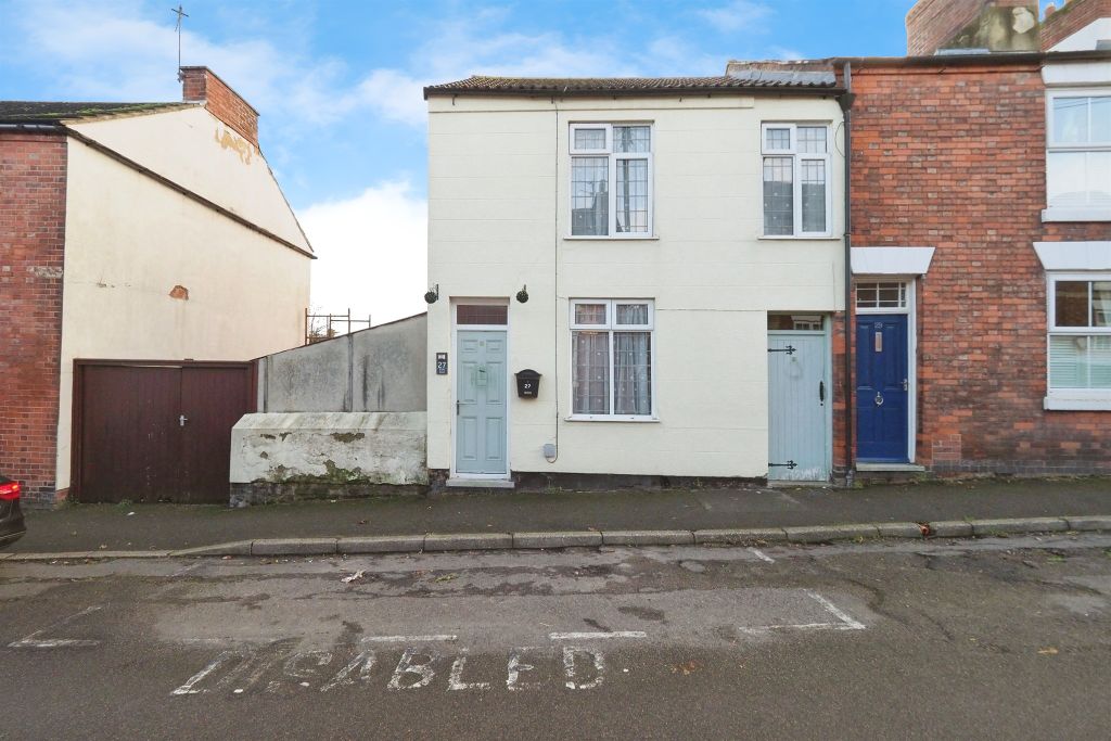 Property photo 1 of 18