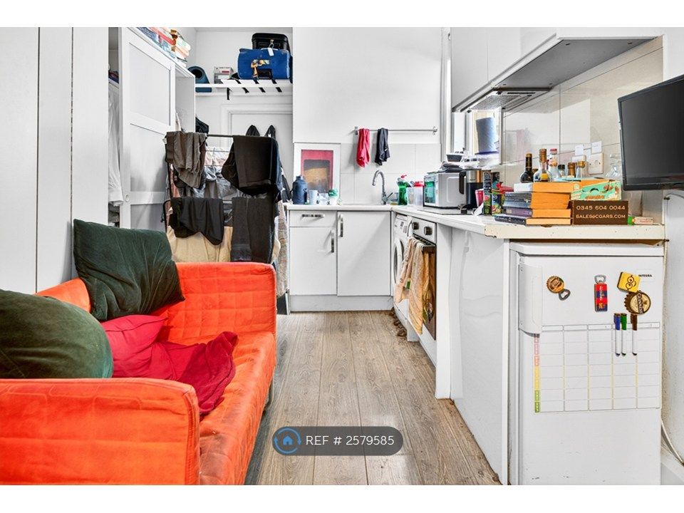 Property photo 1 of 3