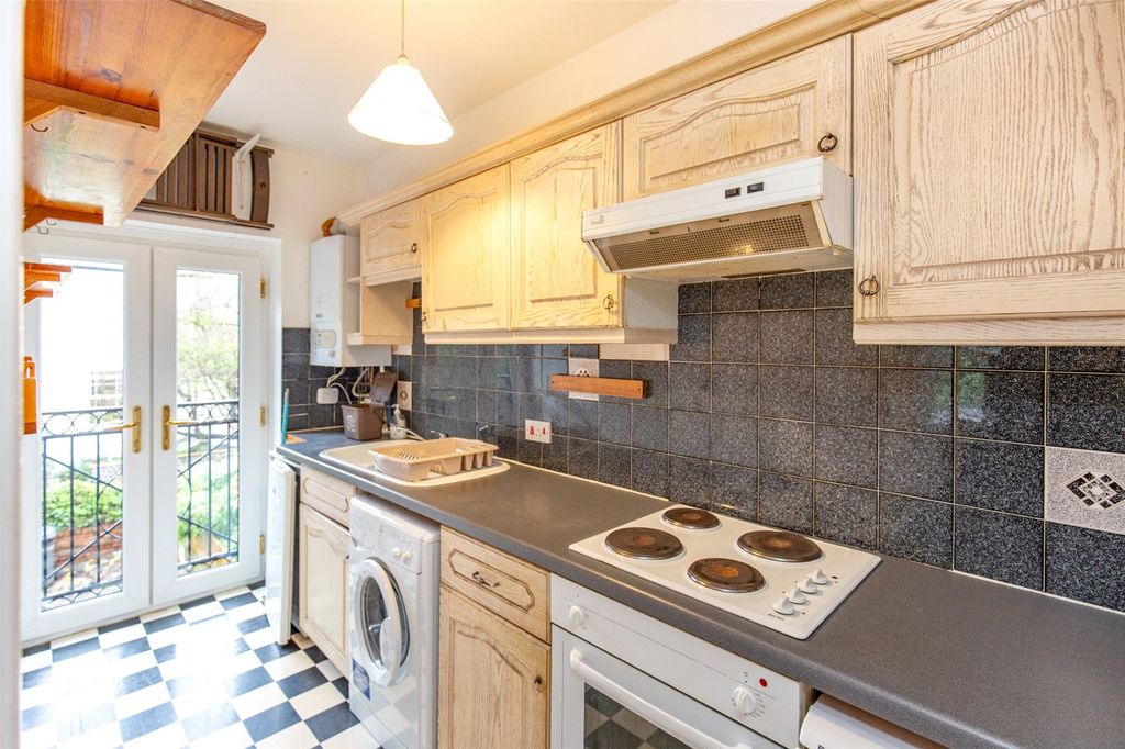 Property photo 3 of 9 Picture No. 20