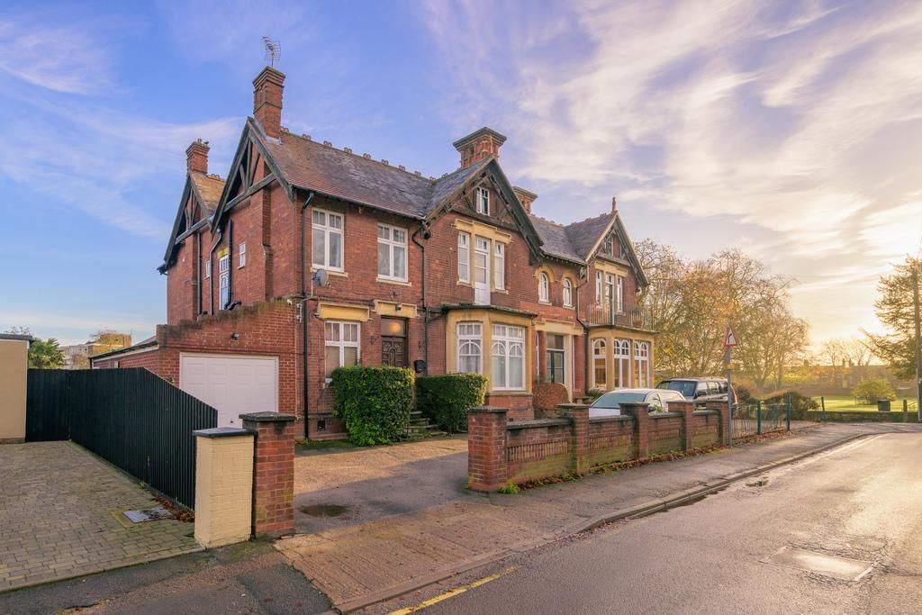 Property photo 1 of 22 Photo 1