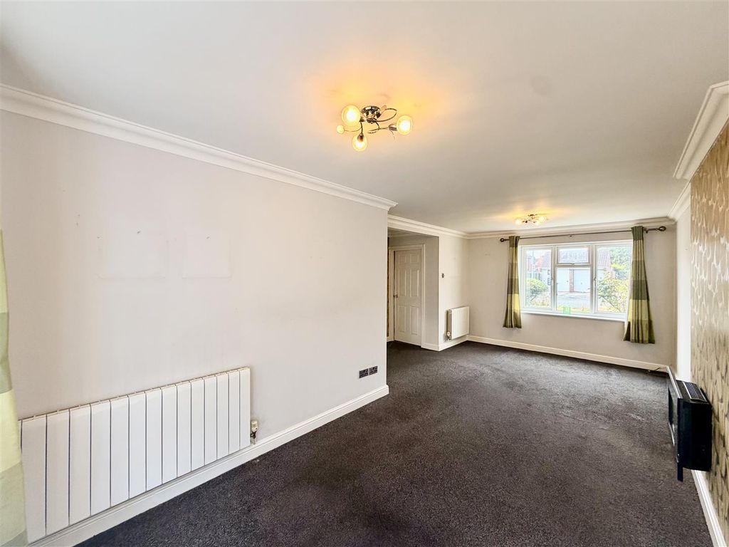Property photo 3 of 21 3