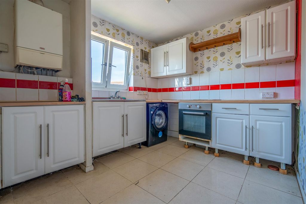Property photo 3 of 8 Dsc00241-Hdr.Jpg