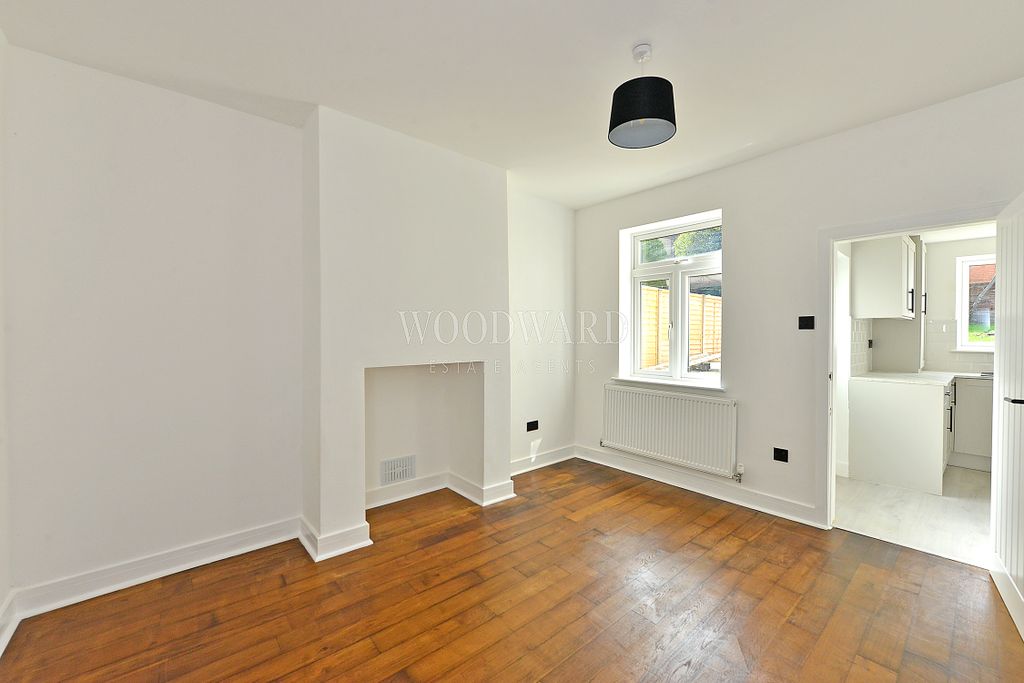 Property photo 2 of 20 Dining Room