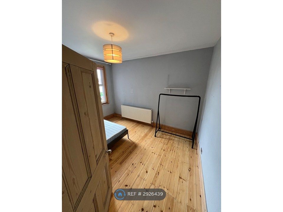 Property photo 2 of 7 Bedroom