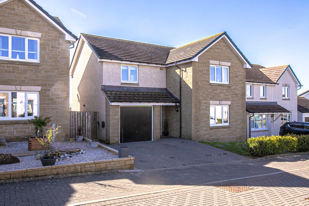 Property photo 1 of 33 Primary Property Image