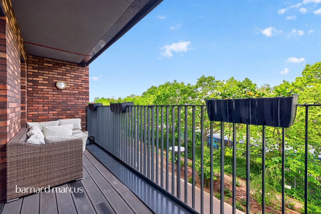 Property photo 3 of 15 Balcony