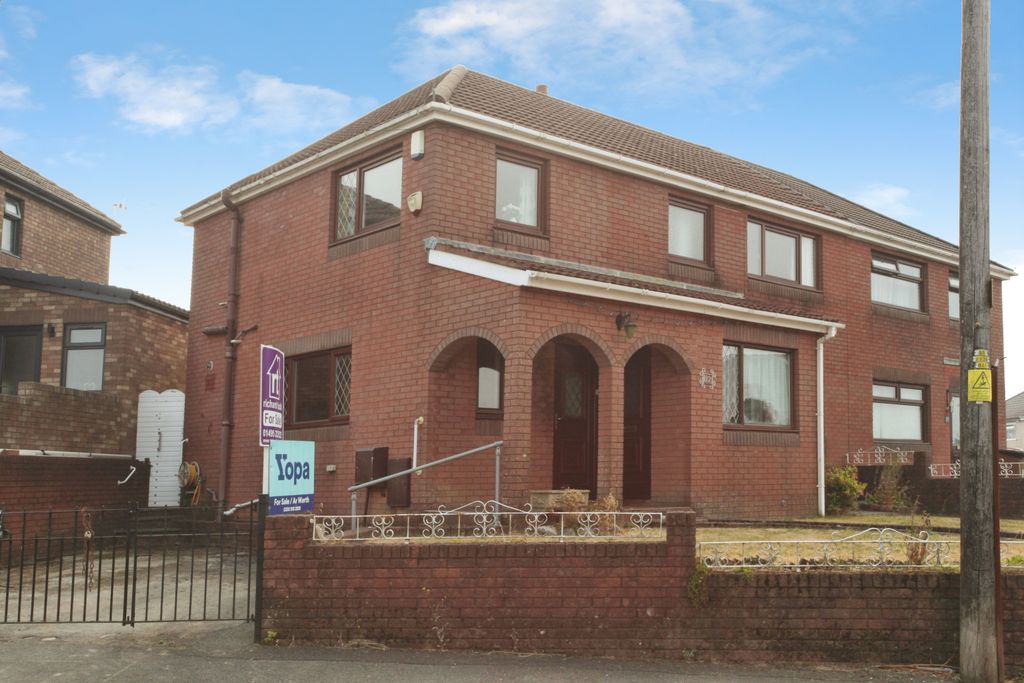 Property photo 1 of 31 Img_8357