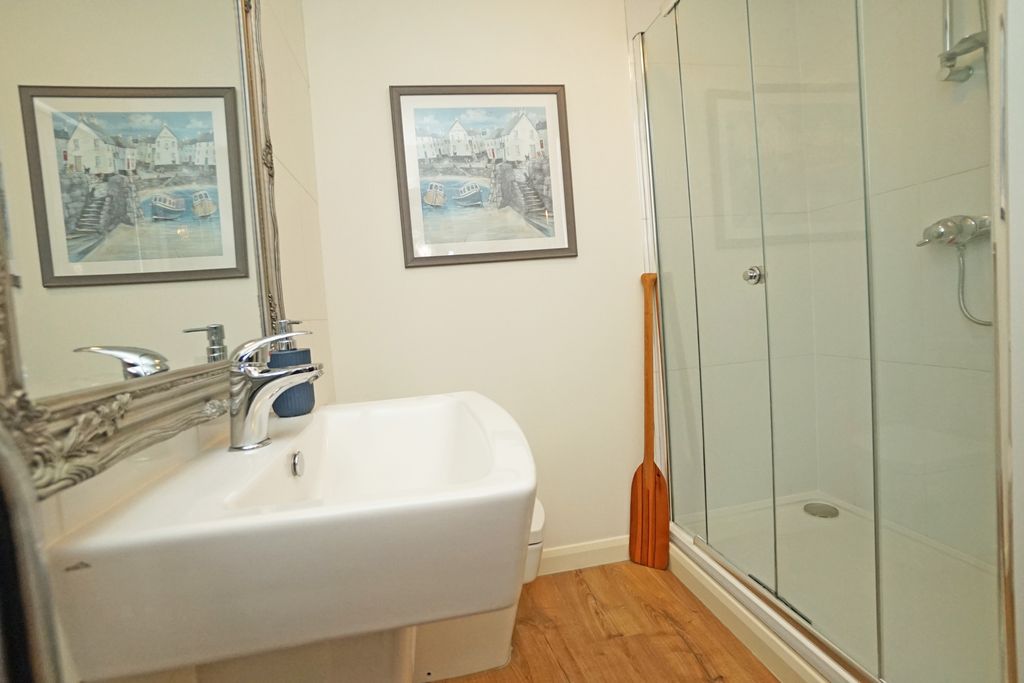 Additional image 16 of 5 bed terraced house for saleSennen Place, Port Solent, Portsmouth PO6