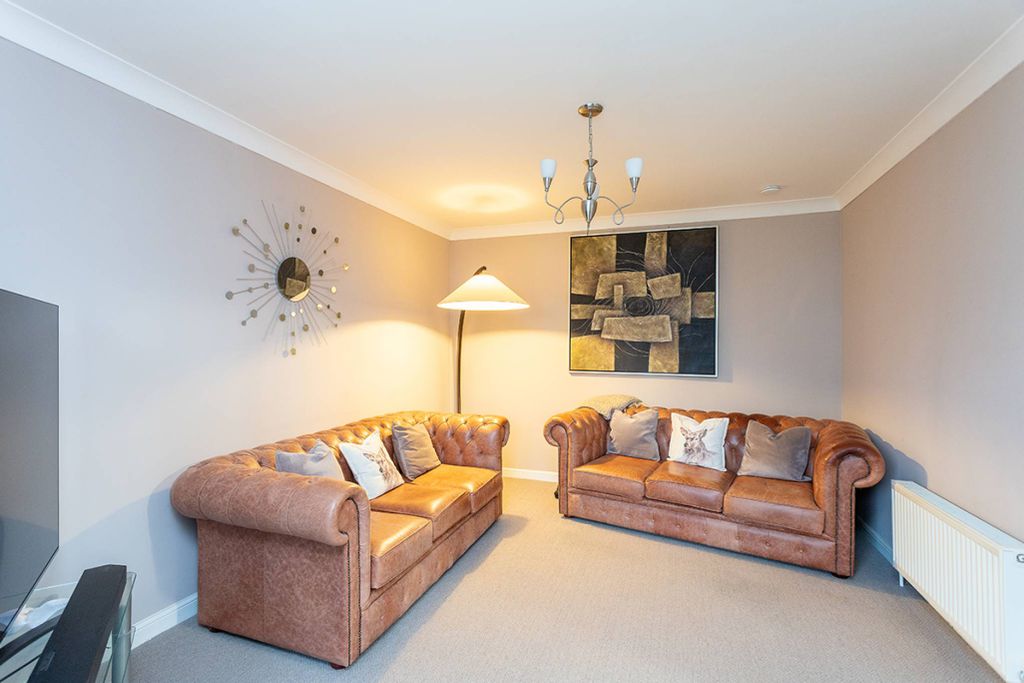 Property photo 3 of 25