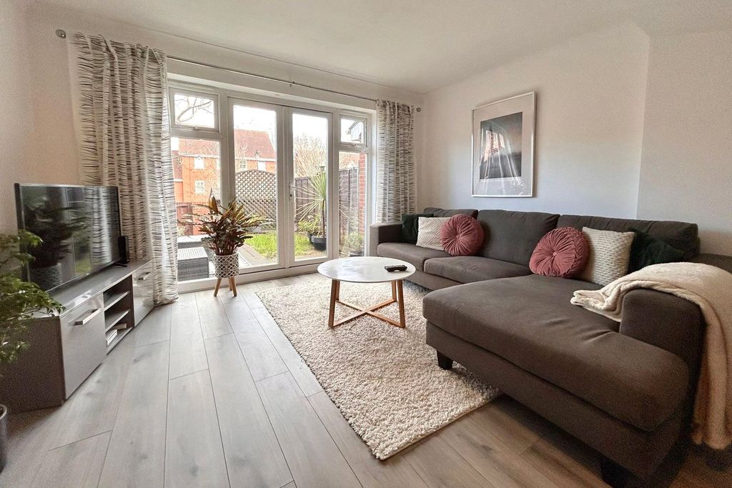 Property photo 2 of 10 Picture No. 06