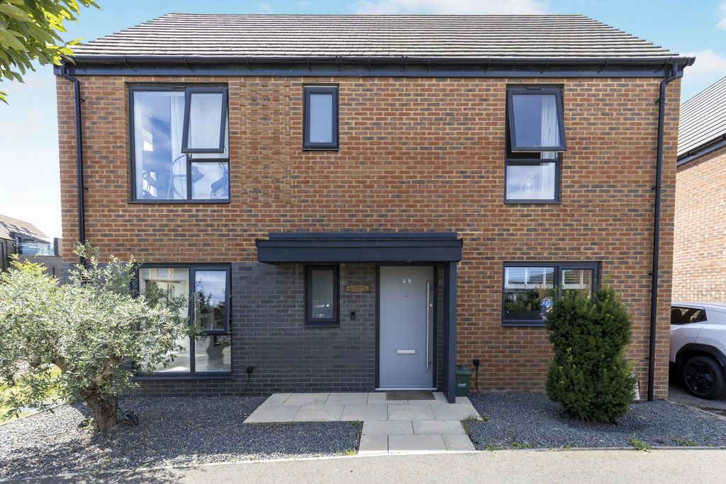 Property photo 3 of 50