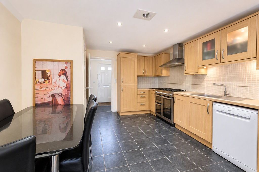 Property photo 2 of 10 Picture No. 25