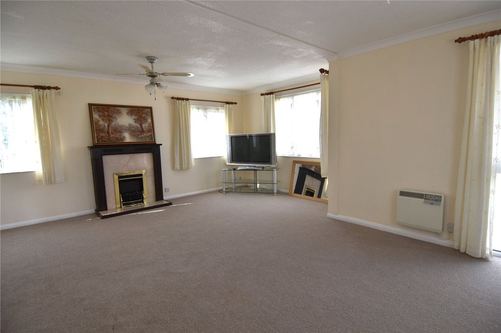 Property photo 2 of 17 Picture No. 08
