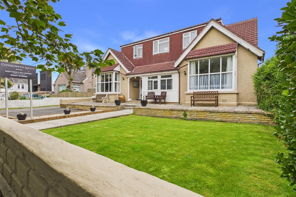 Property photo 1 of 36 Chynoweth Lodge