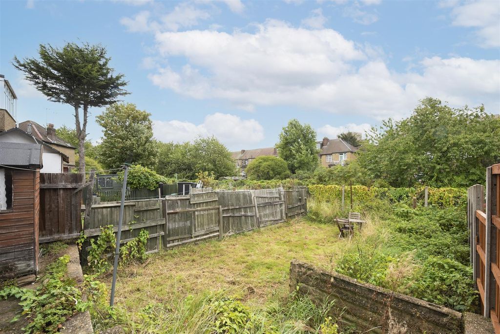 Property photo 3 of 10