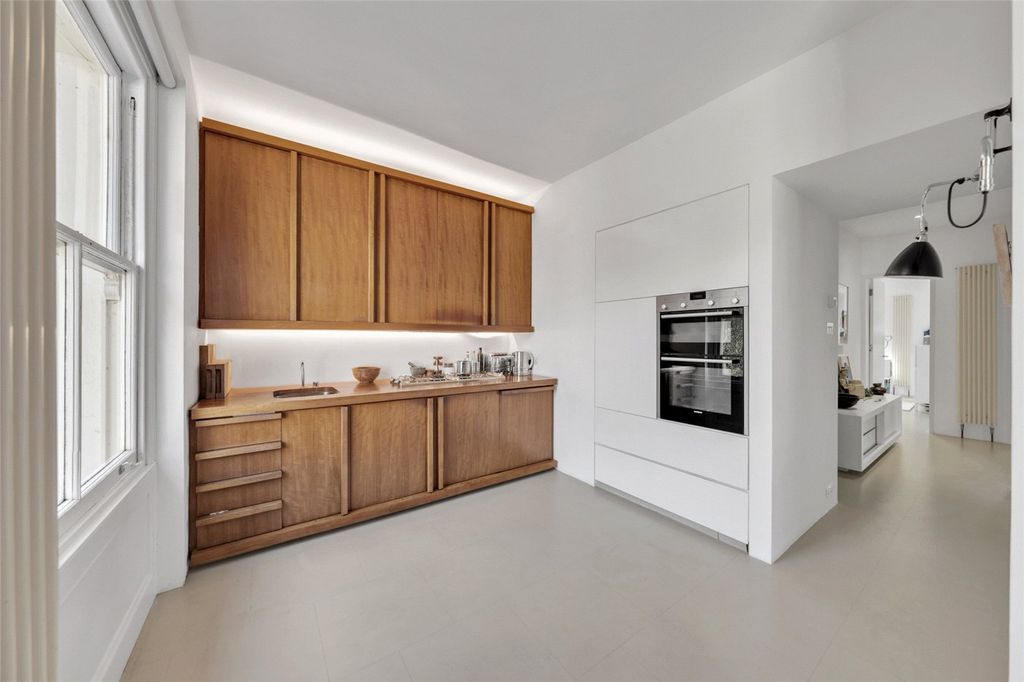 Property photo 3 of 23 Picture No. 19