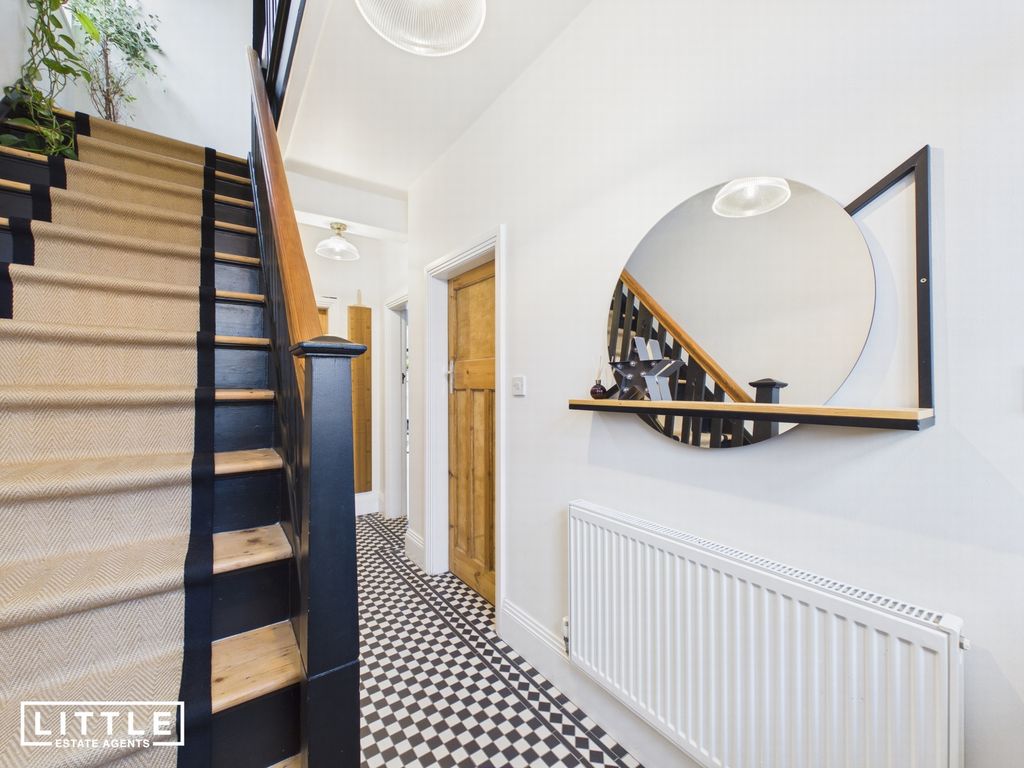 Property photo 2 of 22 Photo 5