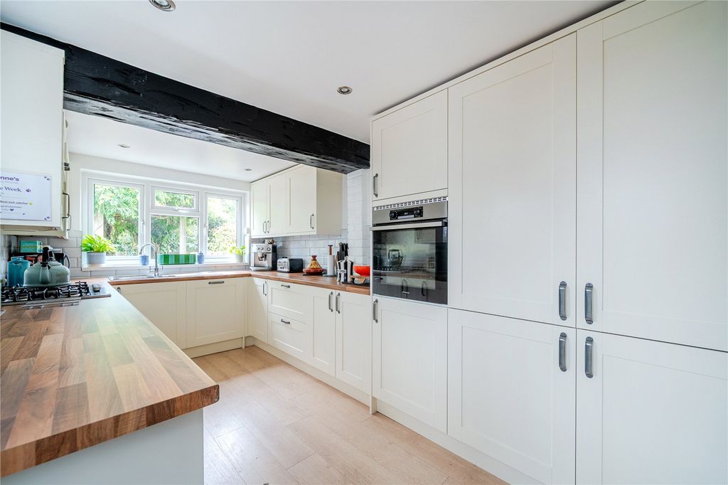 Property photo 2 of 23 Picture No. 52