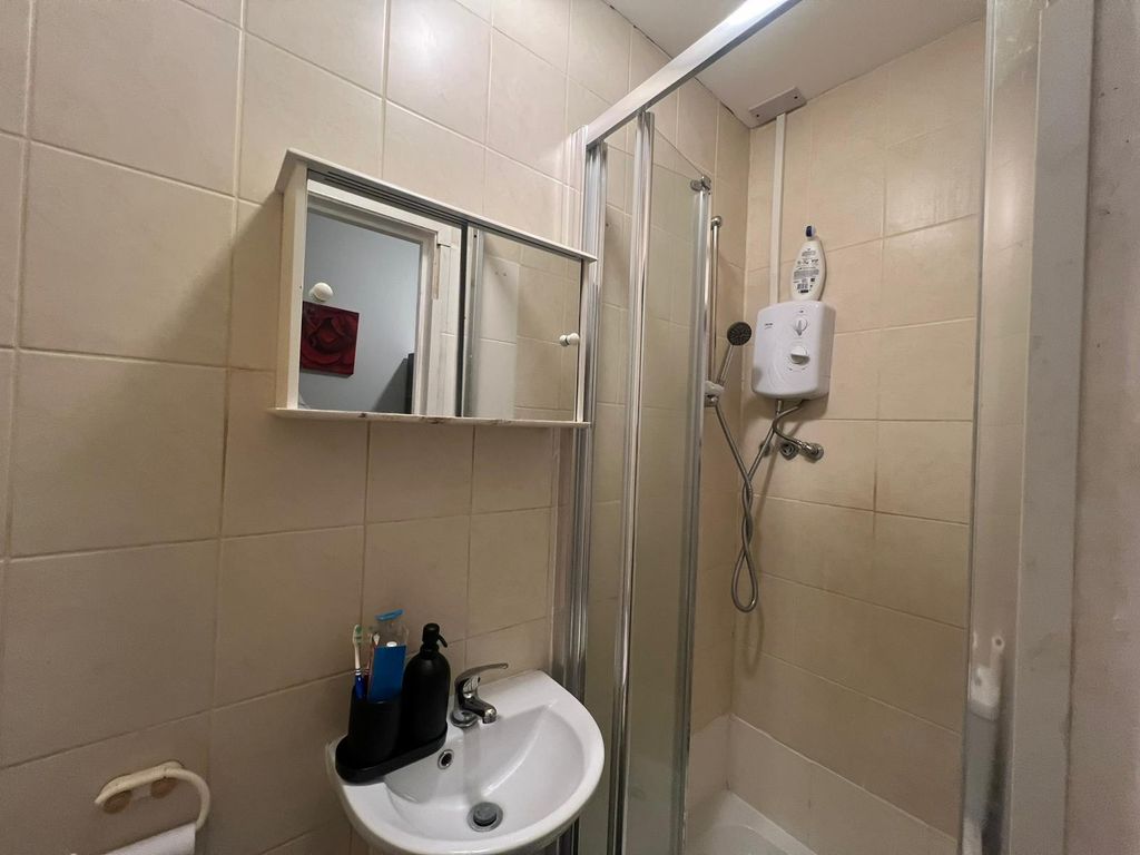 Property photo 2 of 3