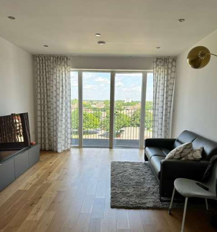 Property photo 2 of 10